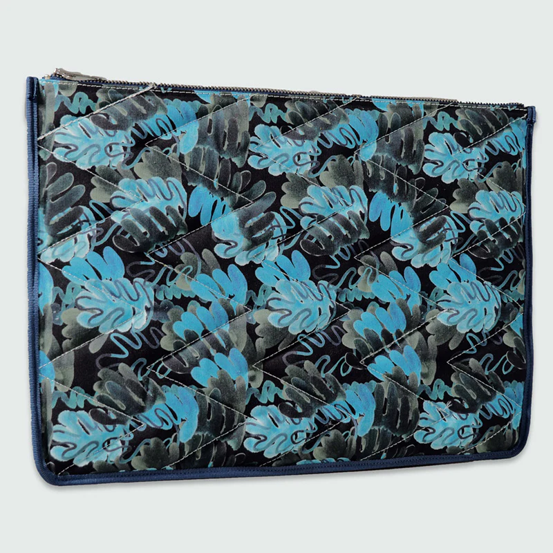 Pochette-Bleue